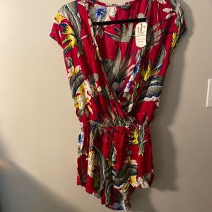 “ULUWATU” red tropical romper size S